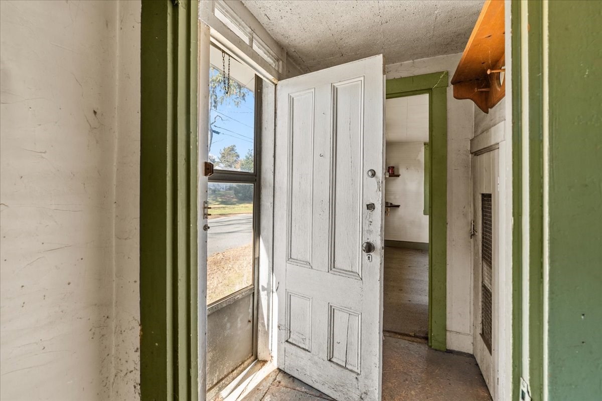 87 High St. Property Photo 4