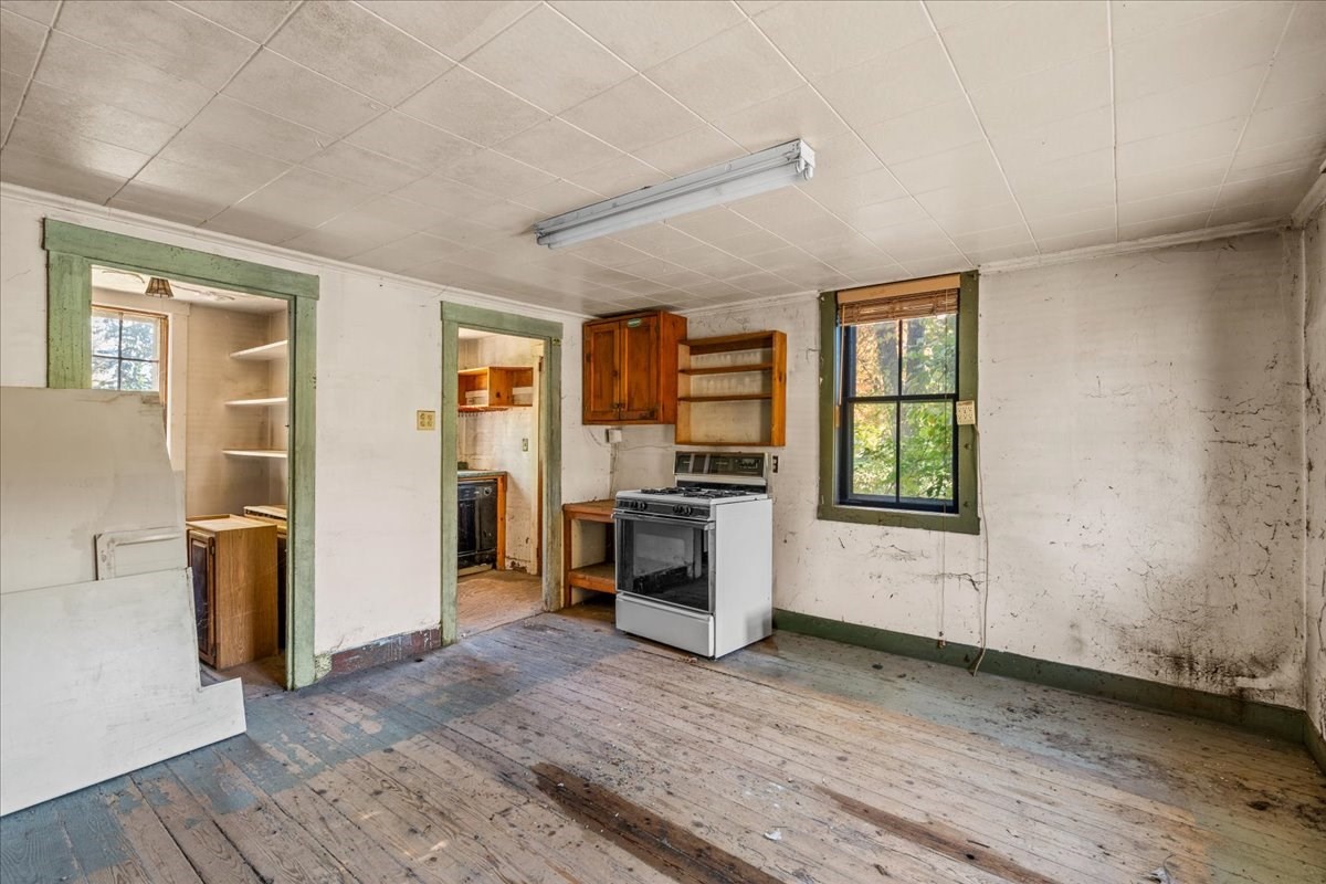 87 High St. Property Photo 7