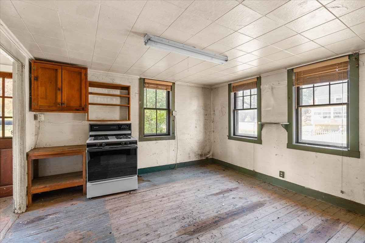 87 High St. Property Photo 12