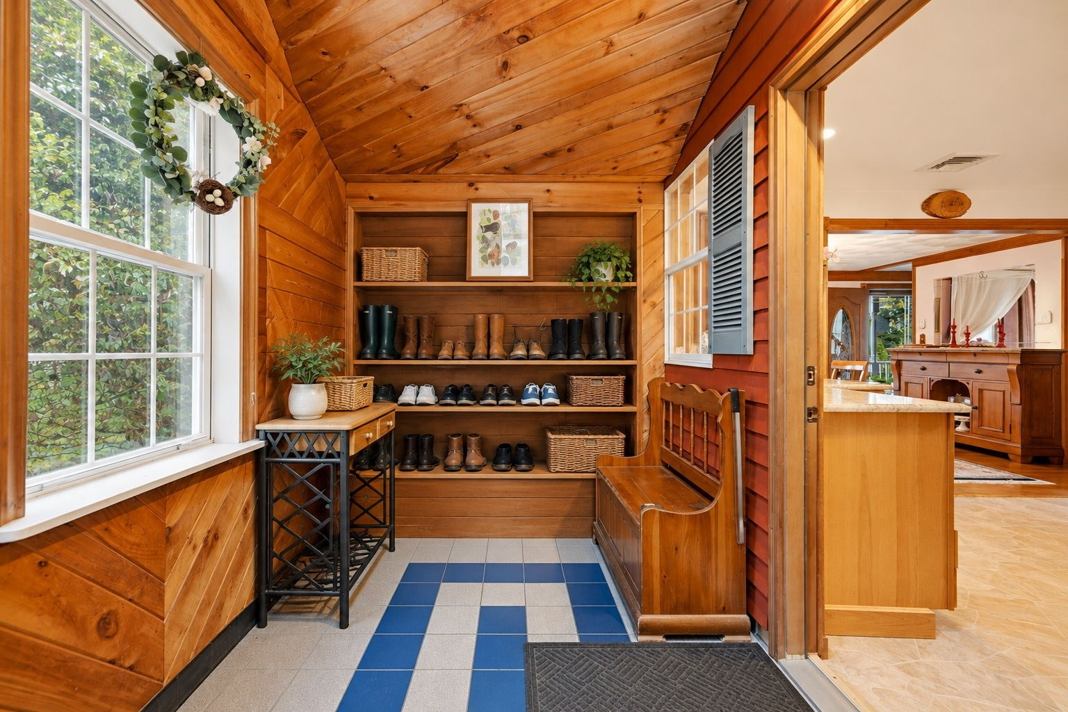 18 Jewel Cir Property Photo 8