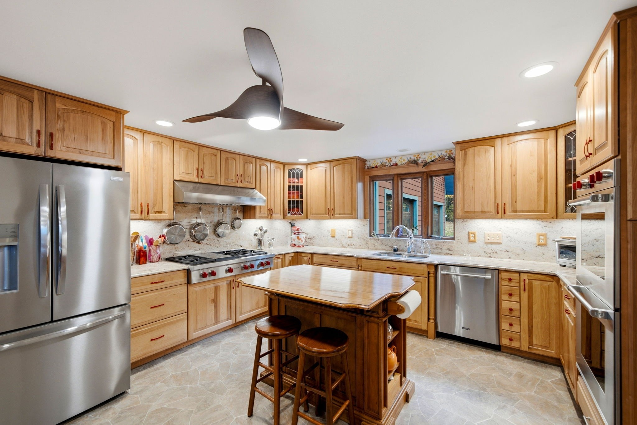 18 Jewel Cir Property Photo 11