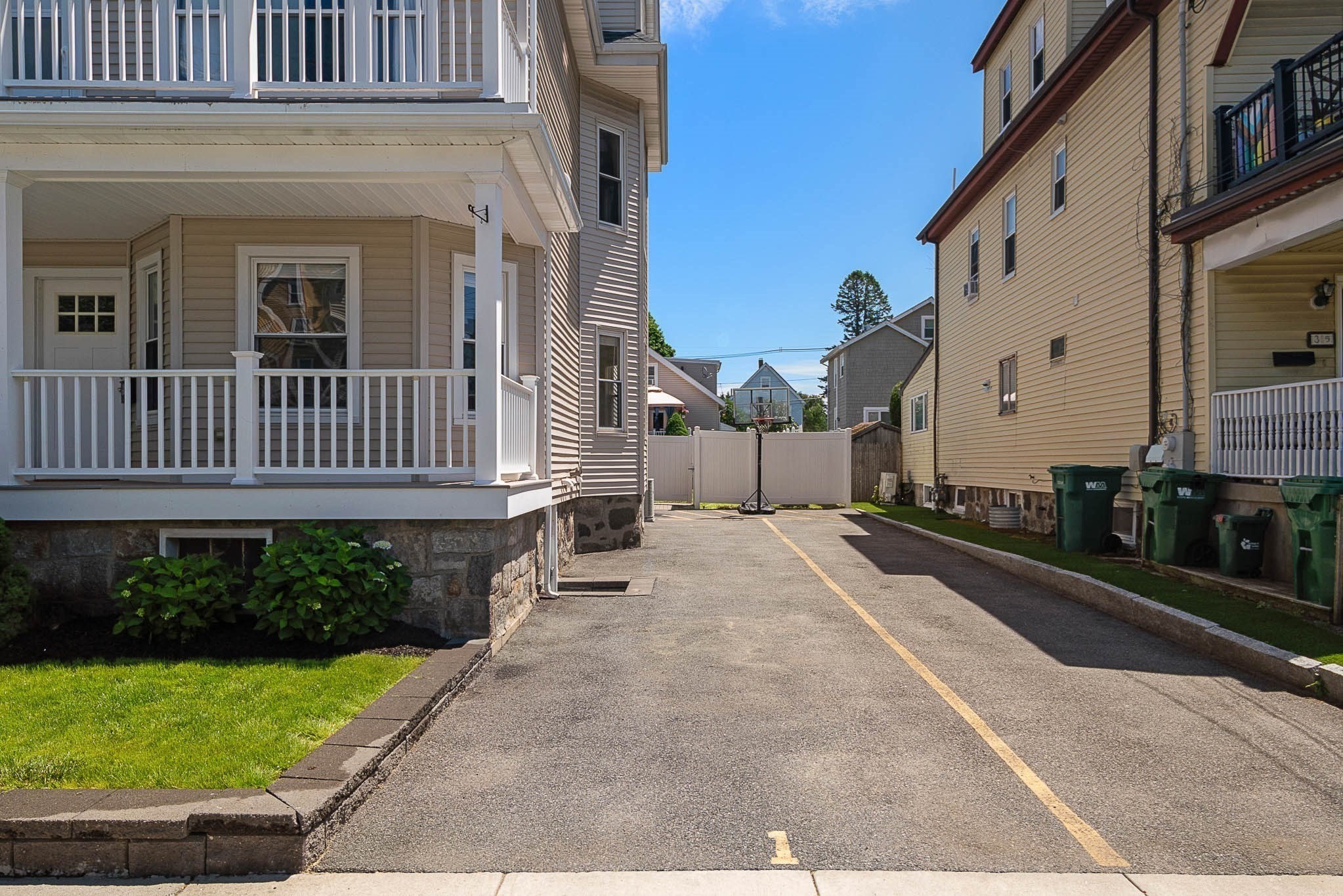 37 Sheridan Ave # 1 Property Photo 17