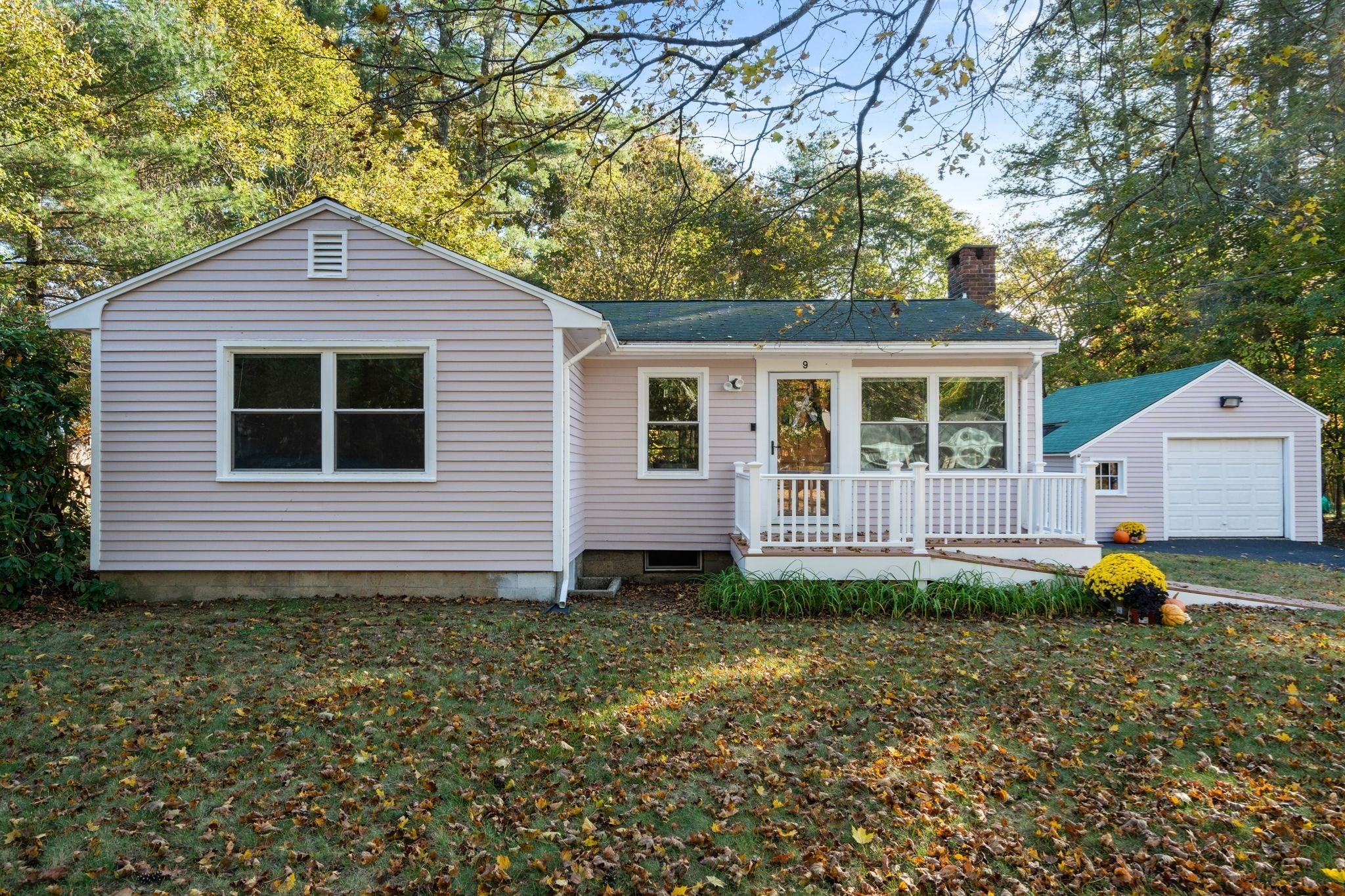 9 Howell Rd Property Photo 1