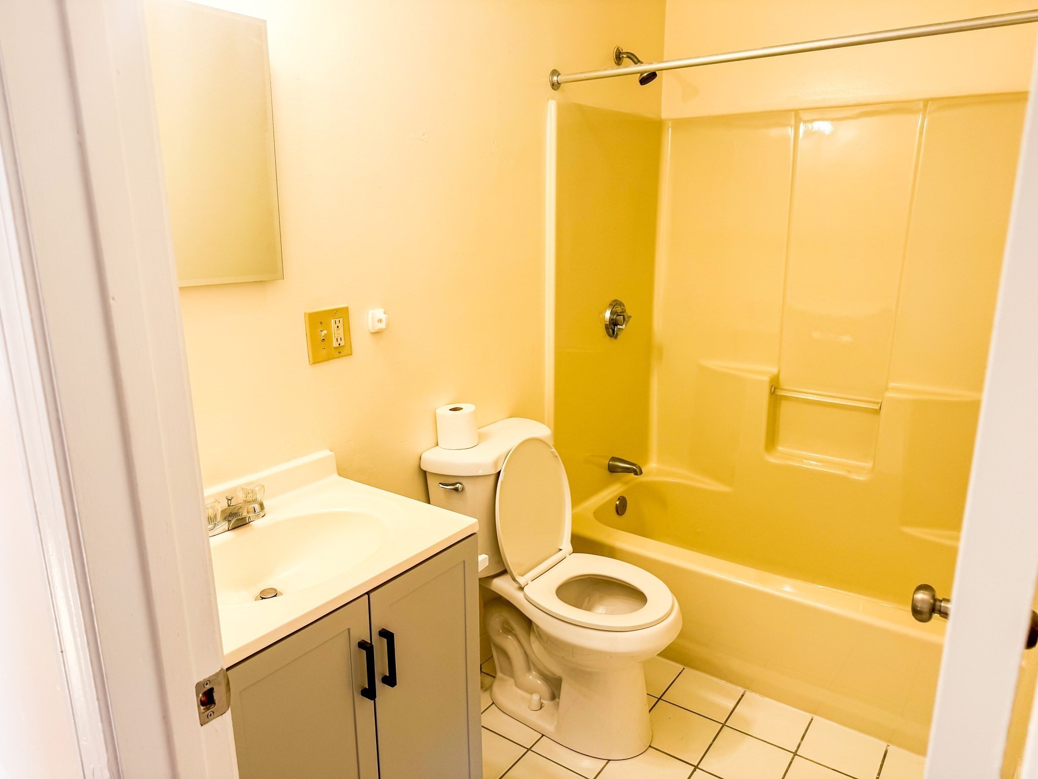 339 Adams St # 6 Property Photo 10
