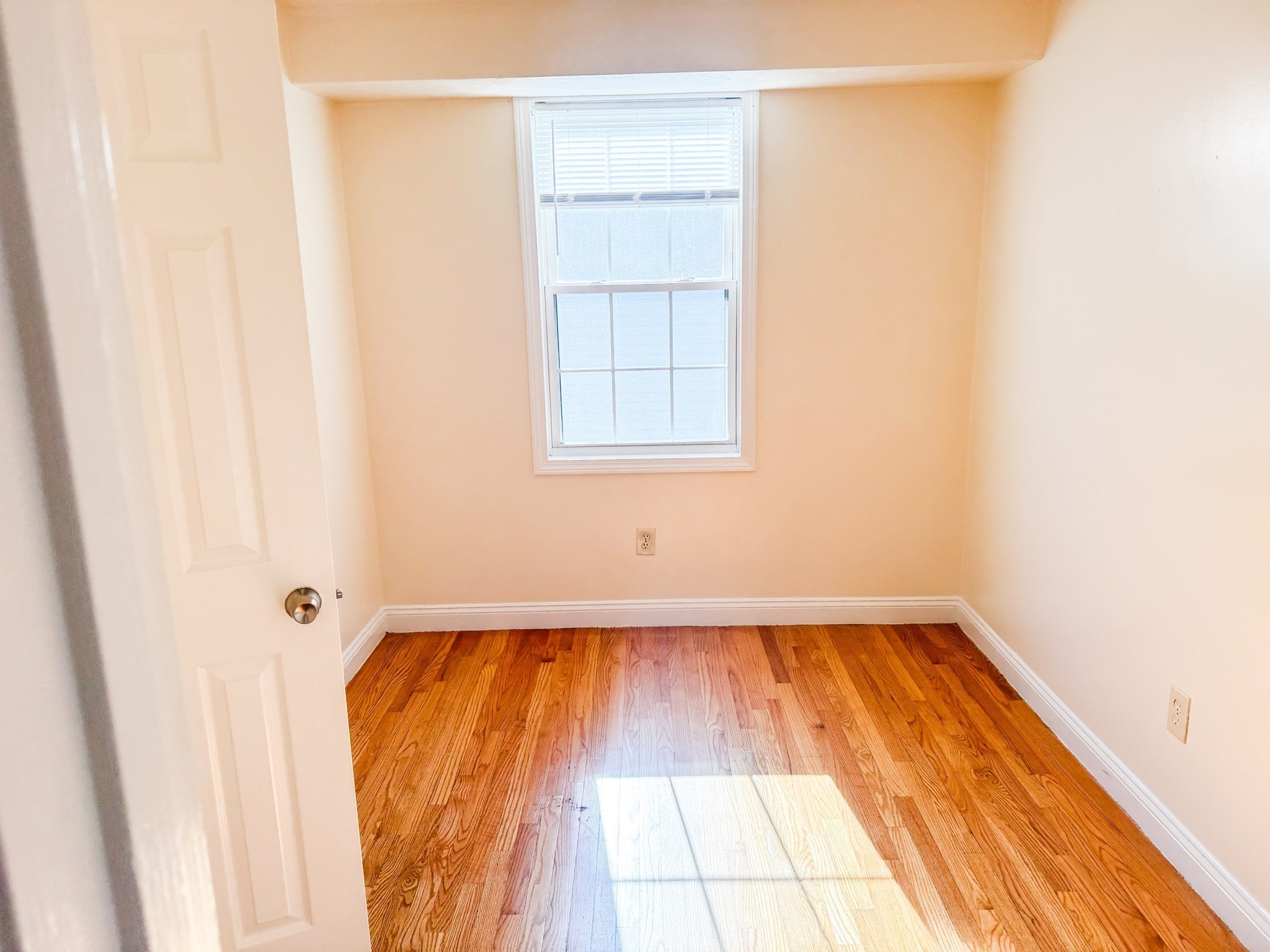 339 Adams St # 6 Property Photo 11