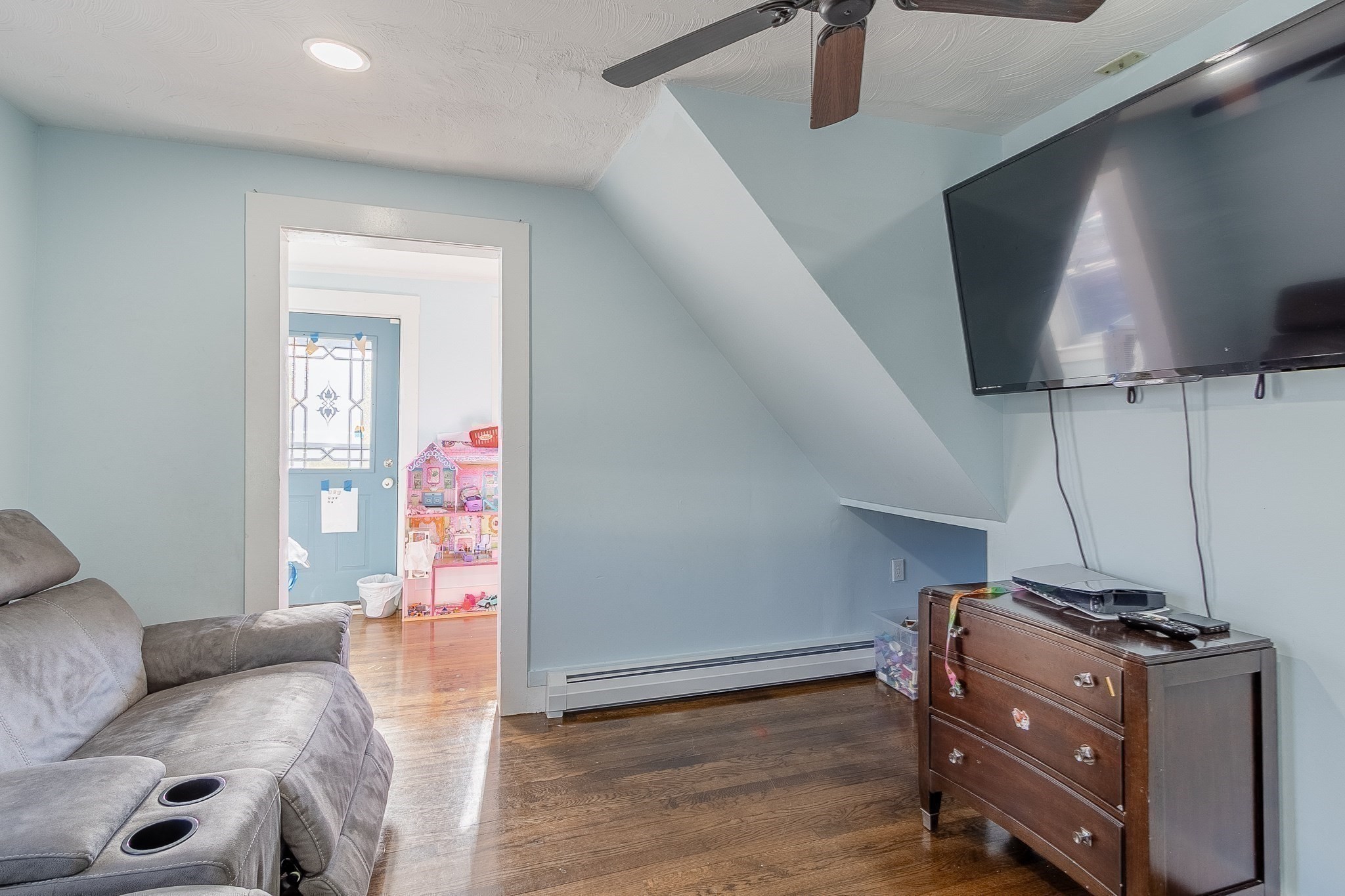 92 Tremont Street Property Photo 4