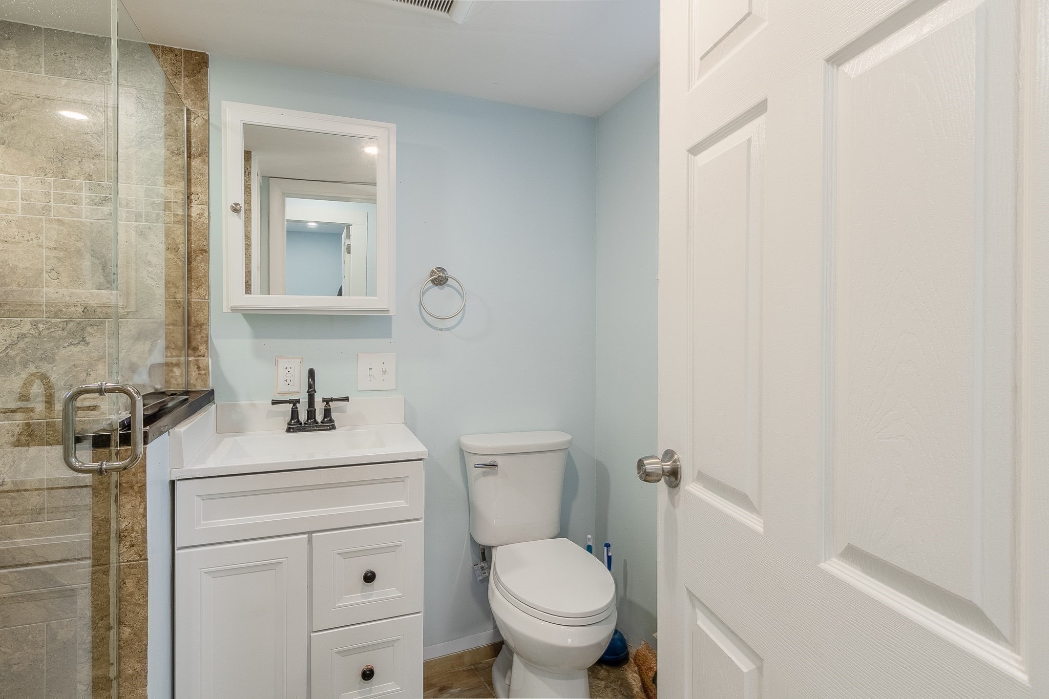 92 Tremont Street Property Photo 6