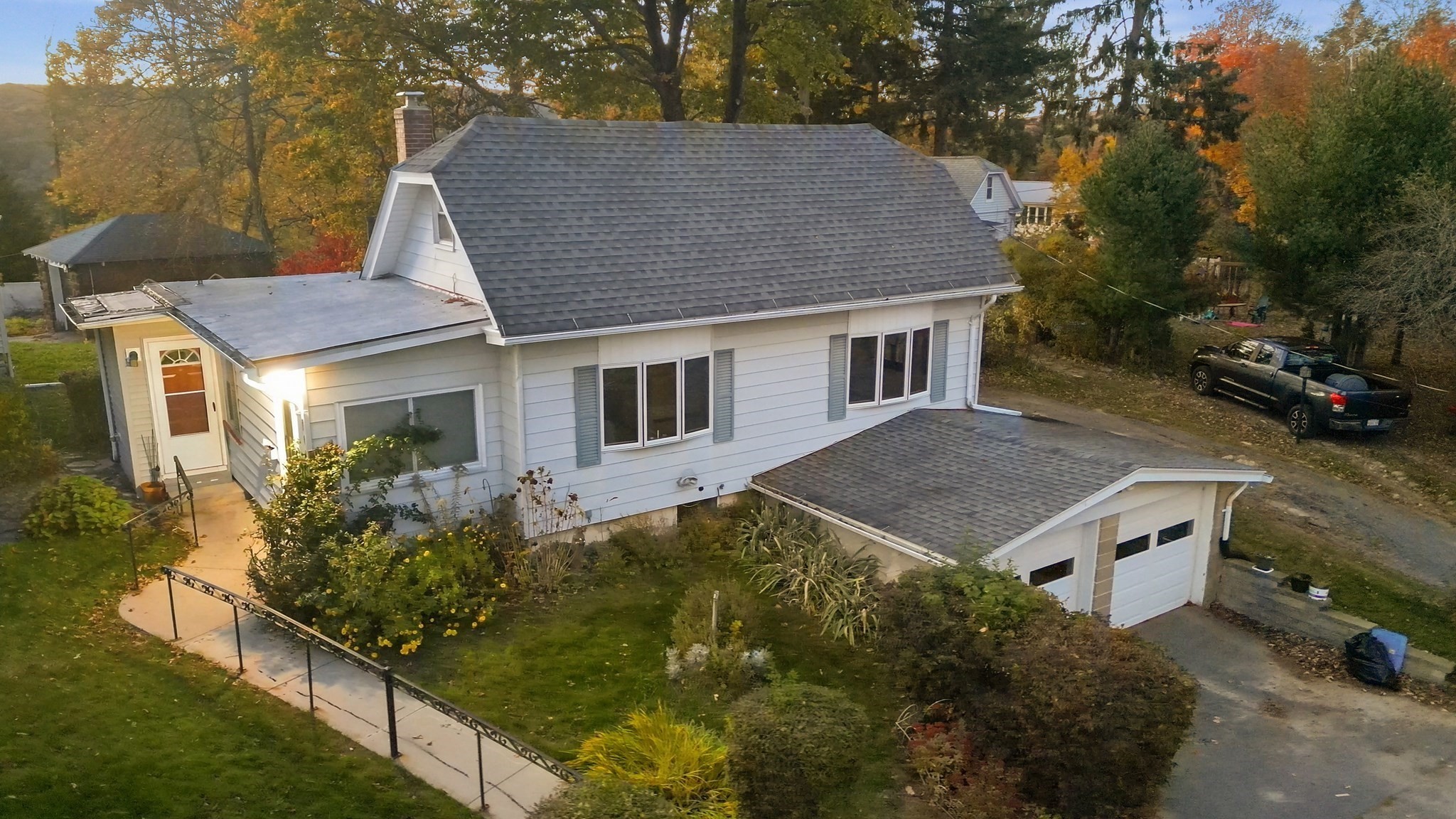 153 Copperfield Rd Property Photo 1