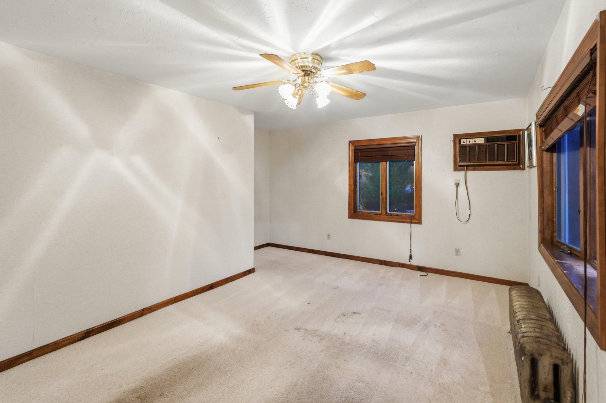 153 Copperfield Rd Property Photo 12
