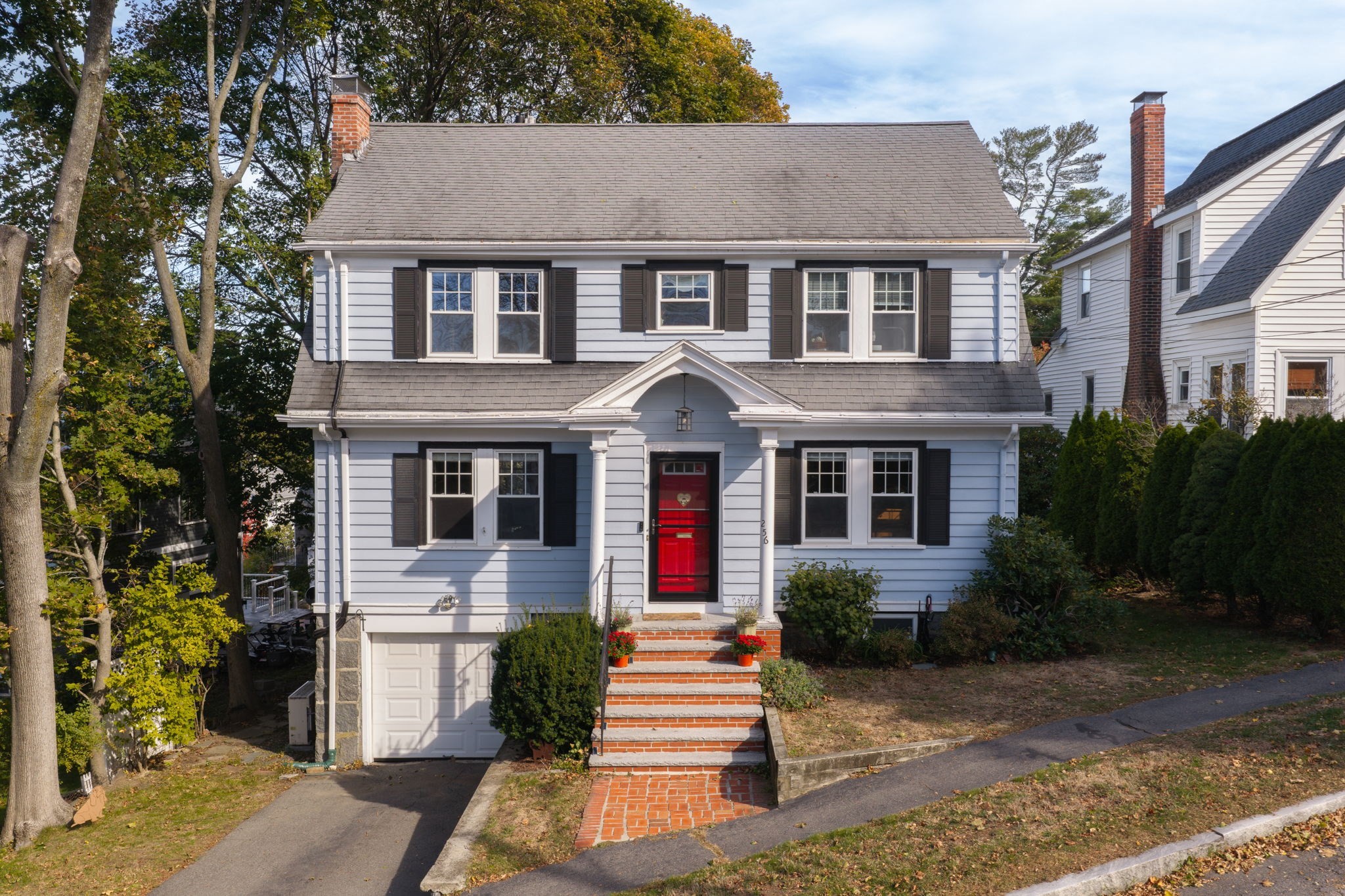 256 Pine Street Property Photo 1