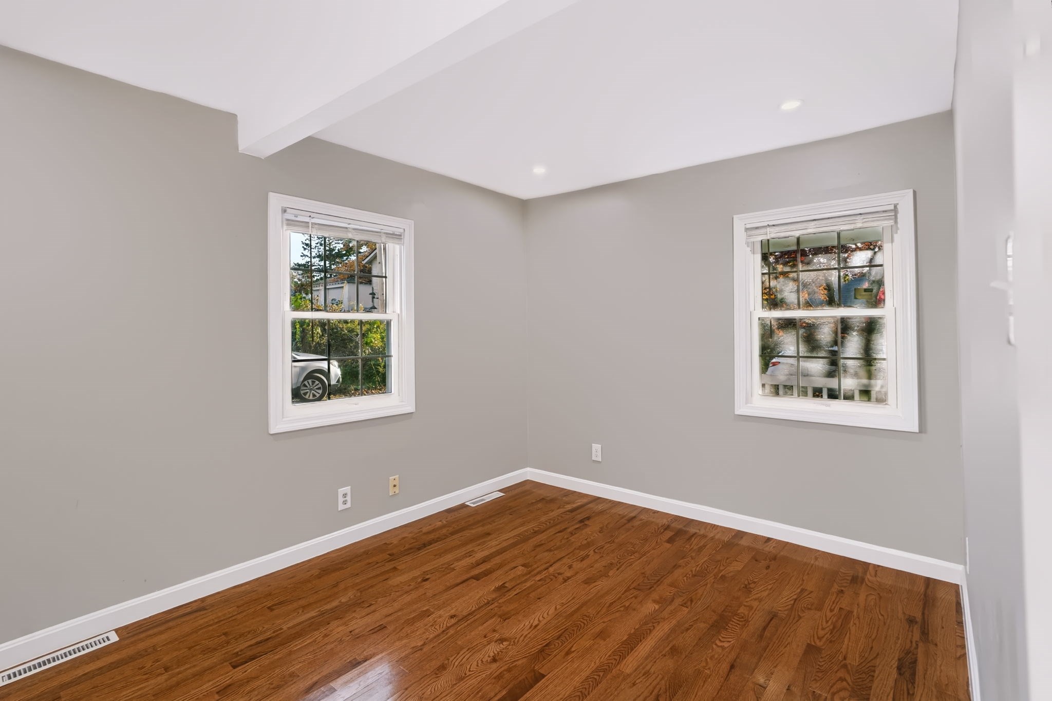 2 Salisbury St Property Photo 23