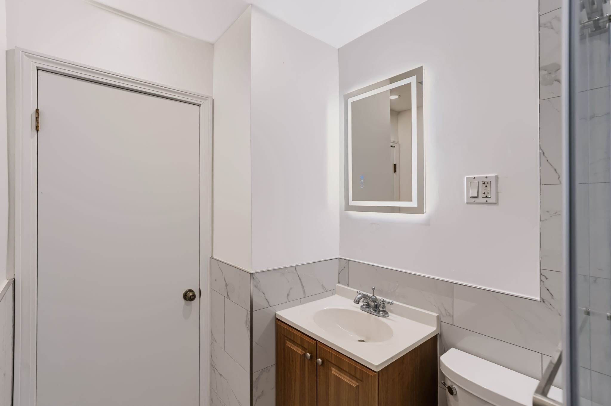 2 Salisbury St Property Photo 27