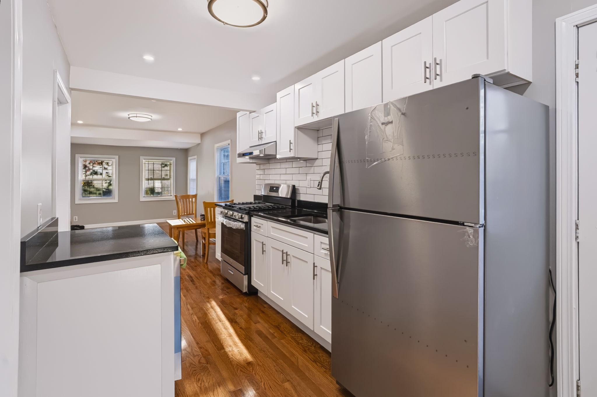 2 Salisbury St Property Photo 36