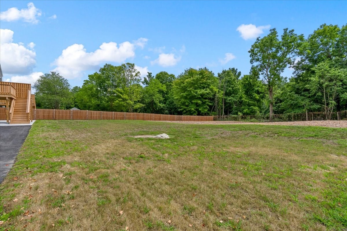 191 E. Spring St Property Photo 29