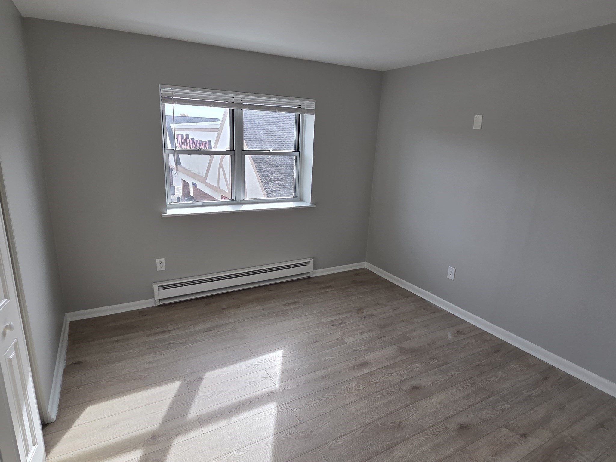 815 Morton # 20 Property Photo 9
