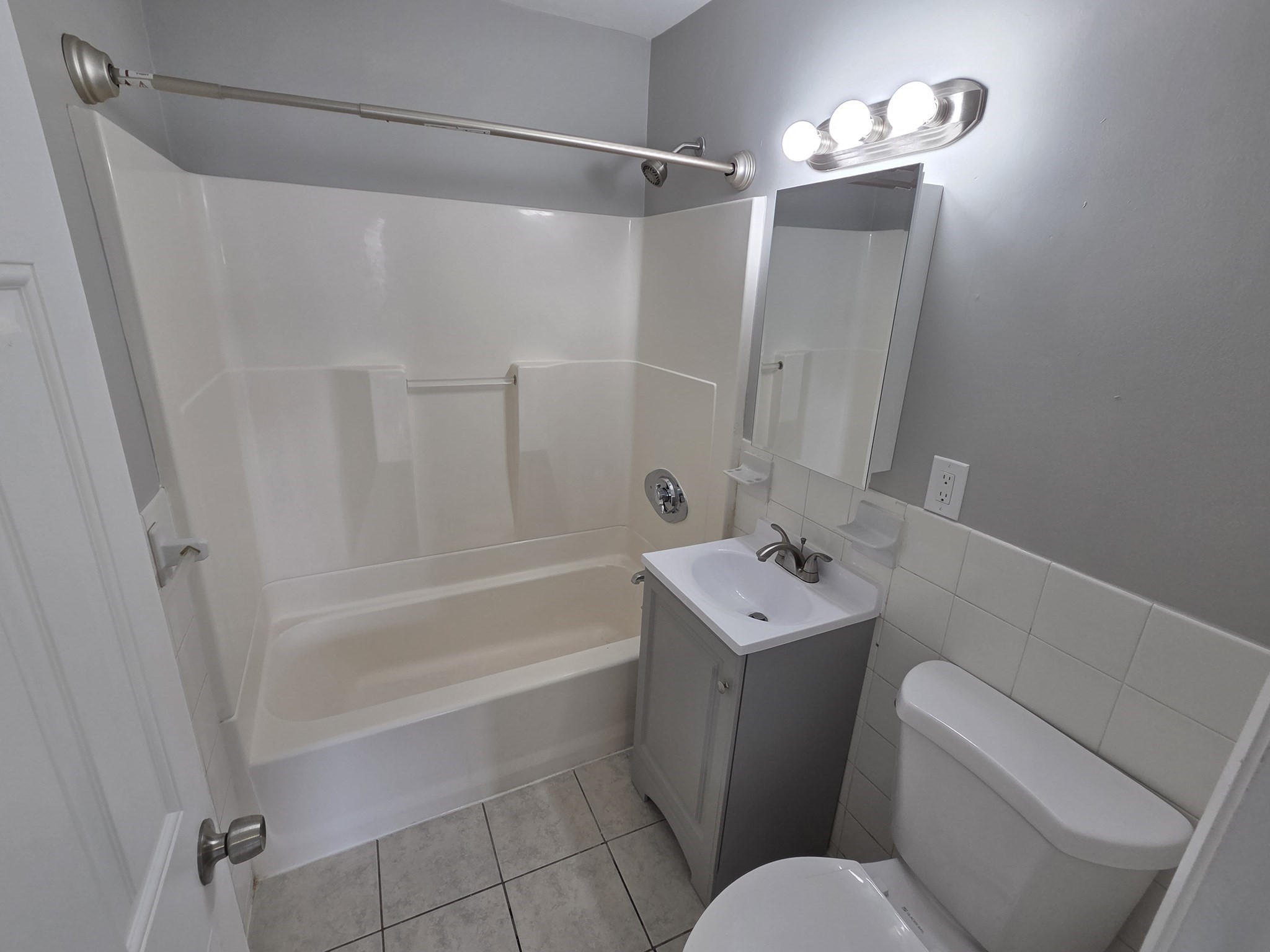 815 Morton # 20 Property Photo 11