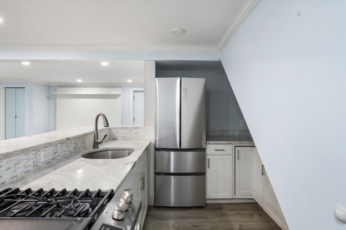 22 Draper Rd # A Property Photo 14