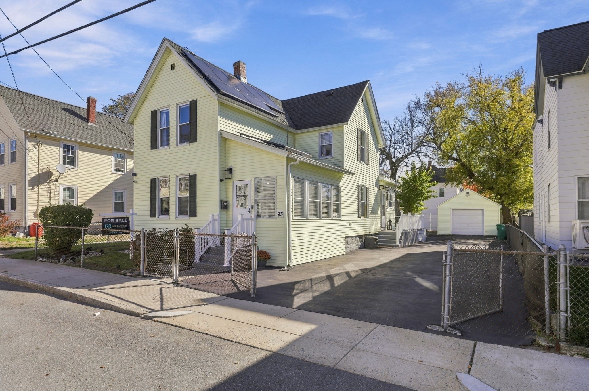 93 Lilley Ave Property Photo 1
