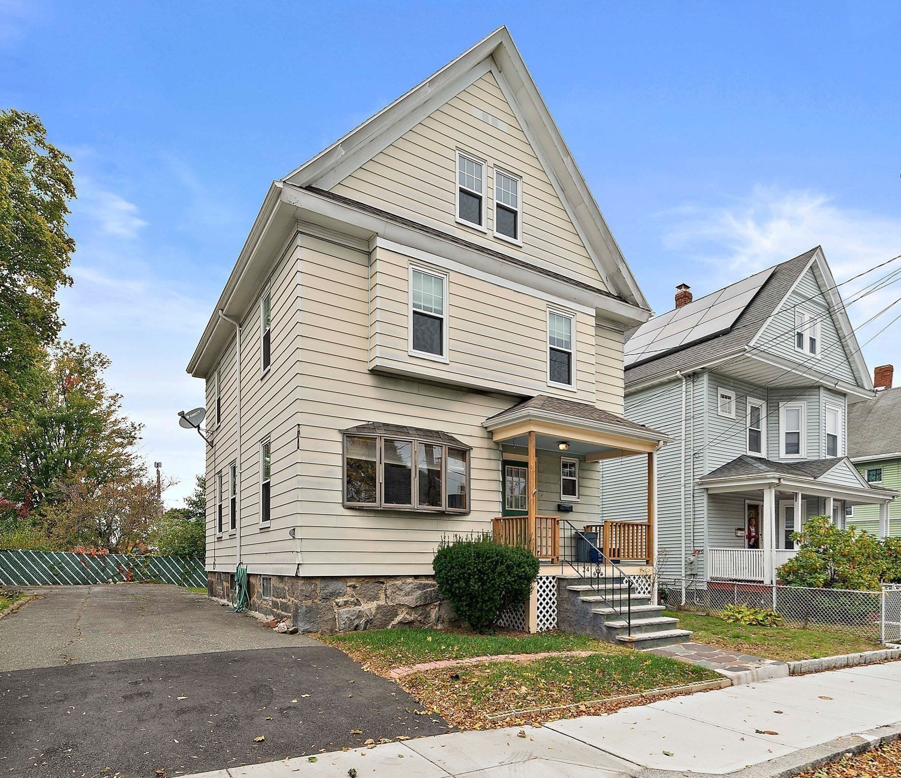 24 Webster St Property Photo 1