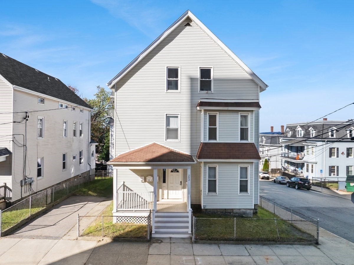 292 Durfee St Property Photo 1