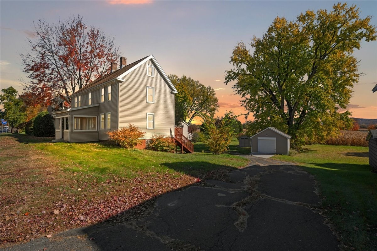 321 Bridge St Property Photo 1