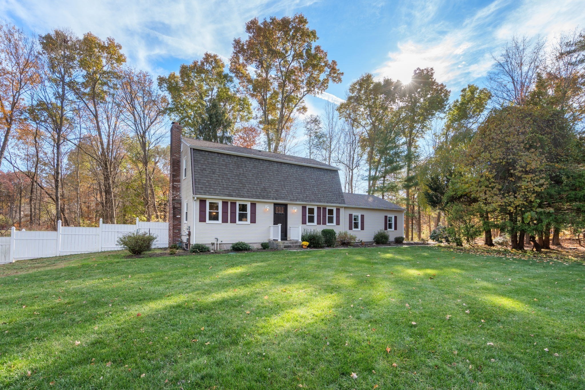 19 Bayberry Rd Property Photo 1
