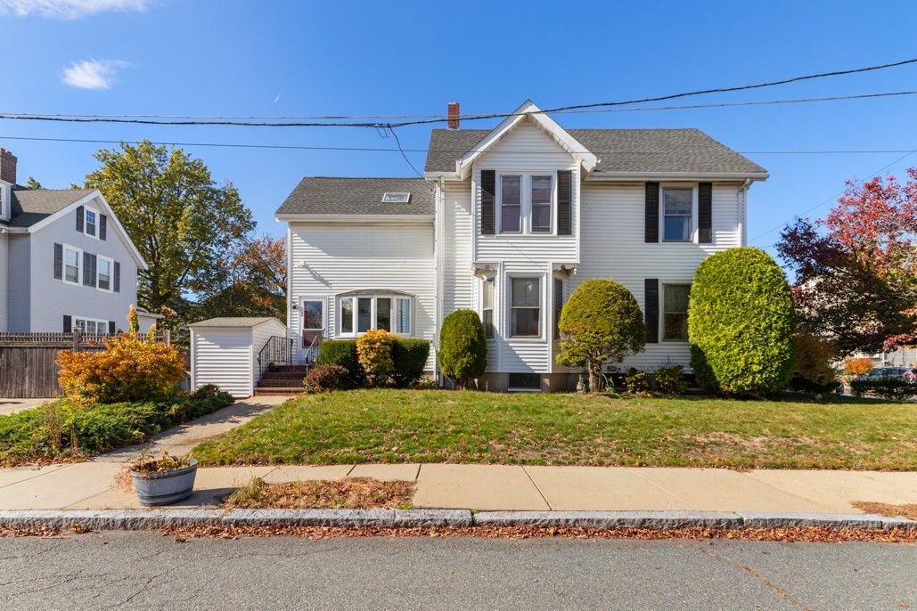 49 Cushing St Property Photo 1