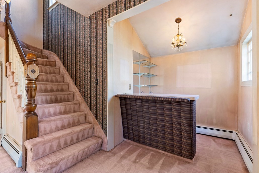 49 Cushing St Property Photo 11