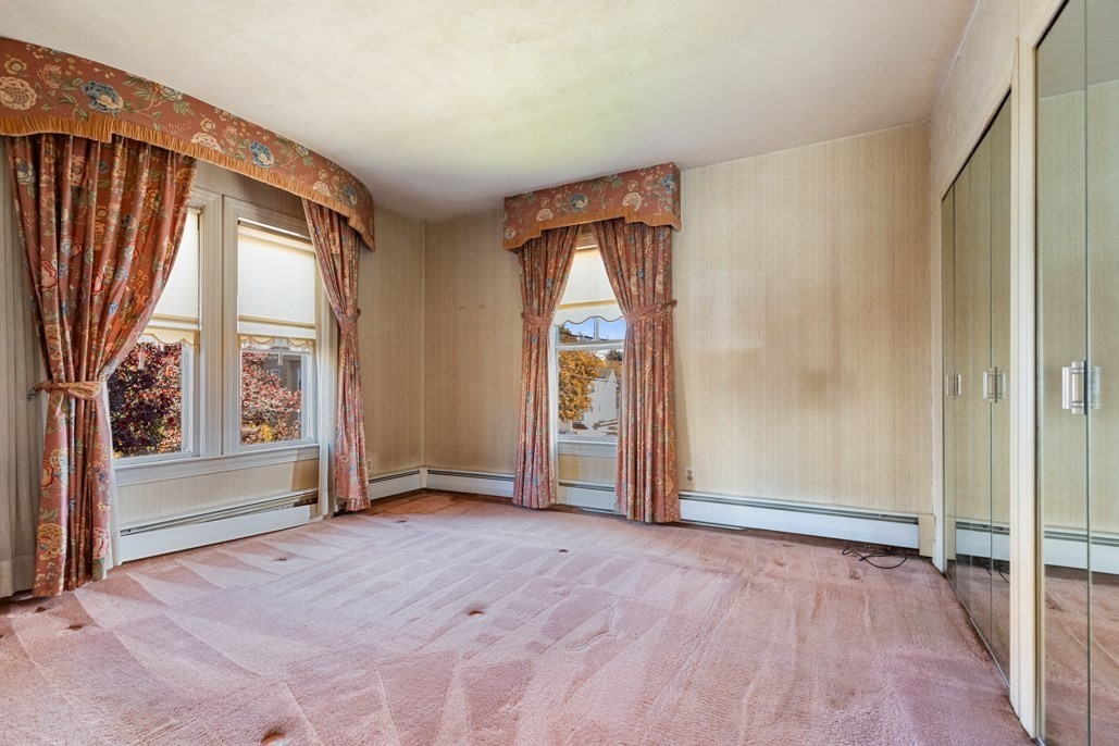 49 Cushing St Property Photo 23