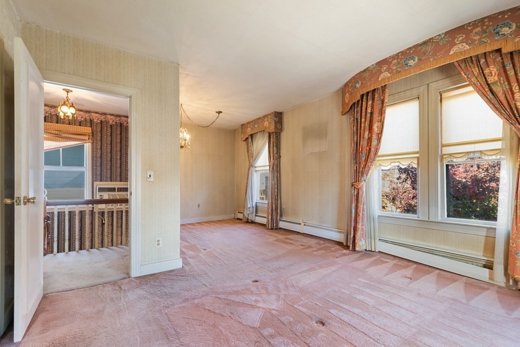 49 Cushing St Property Photo 24