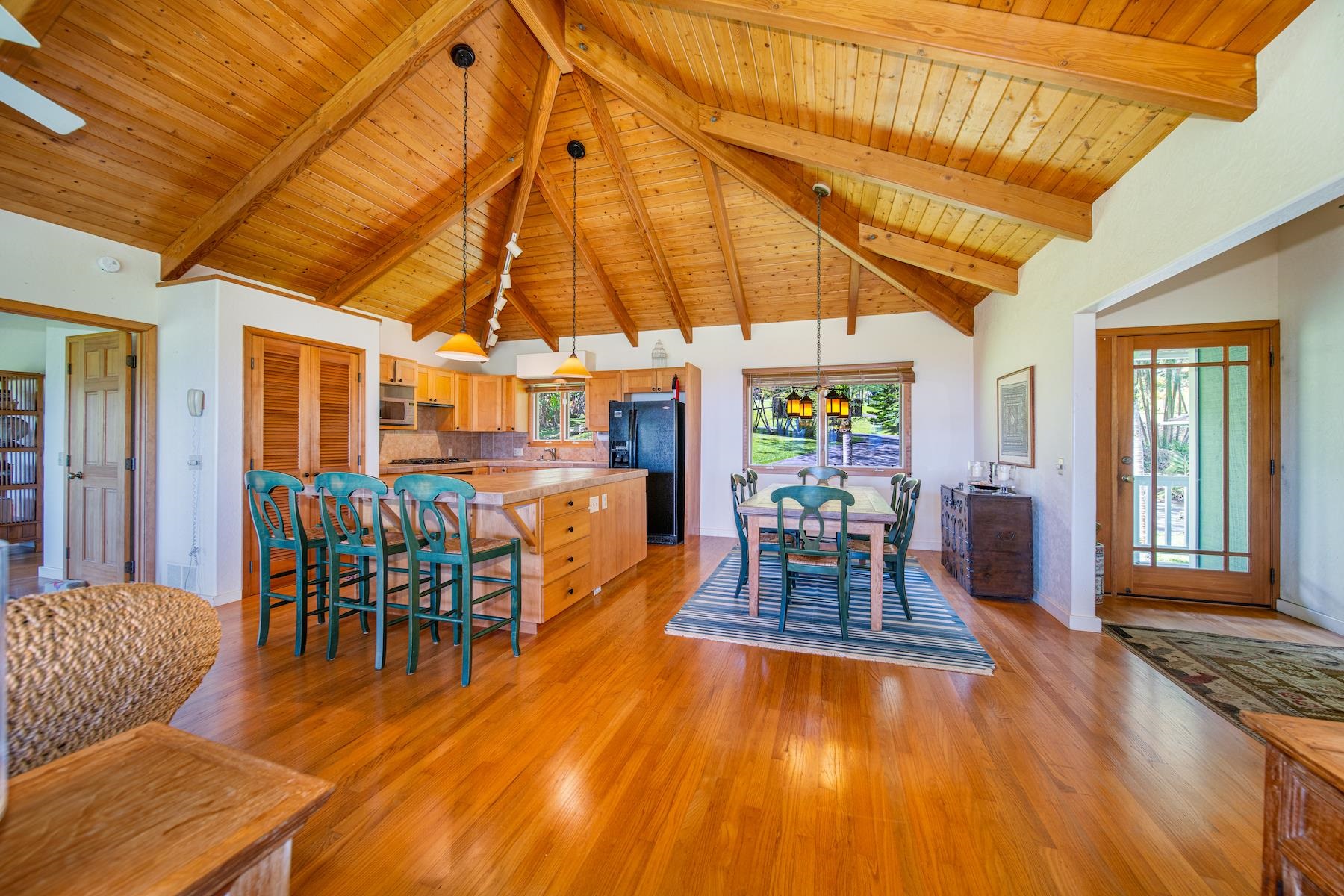 181 Kalo Rd Property Photo 8