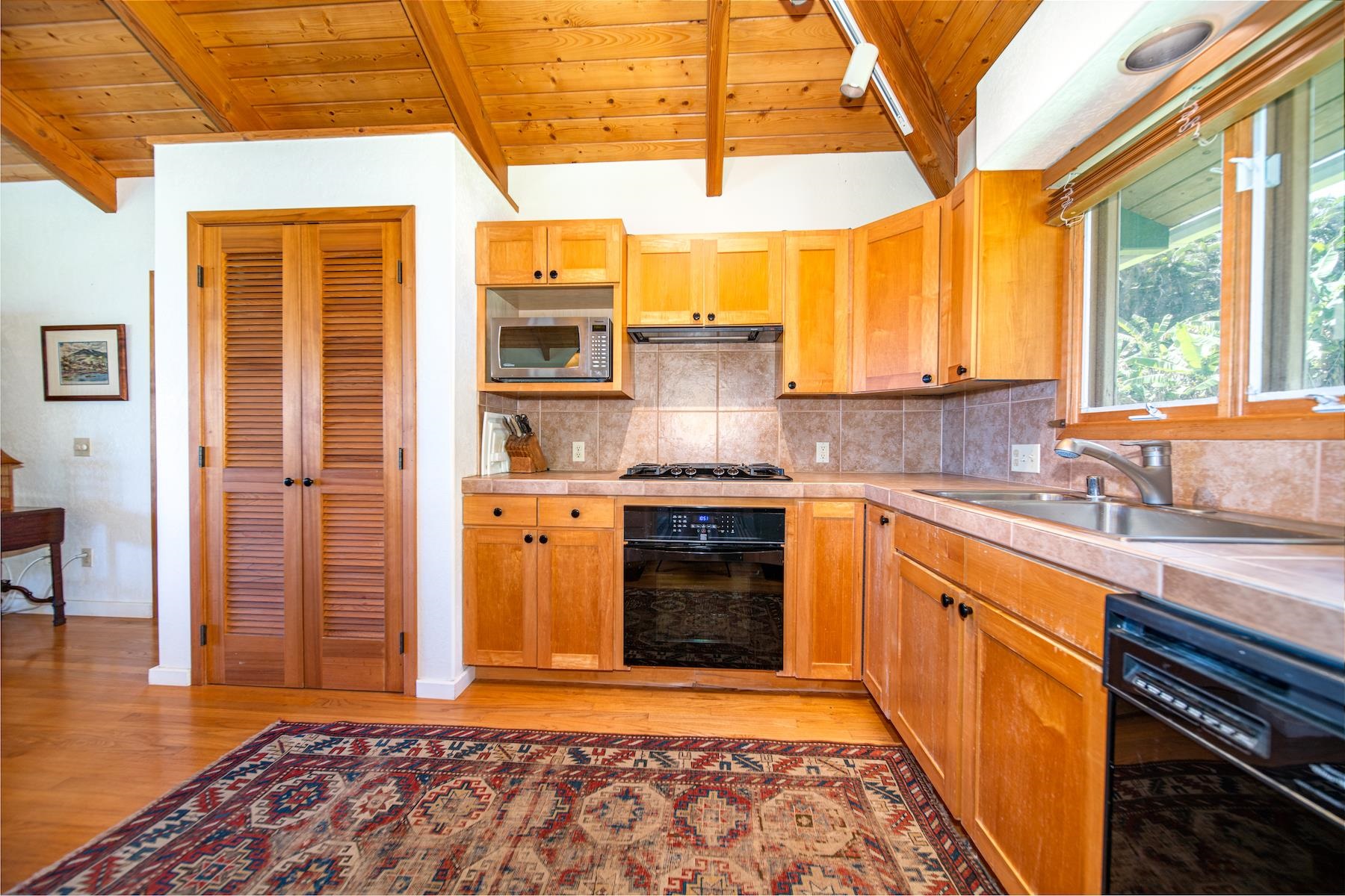 181 Kalo Rd Property Photo 14