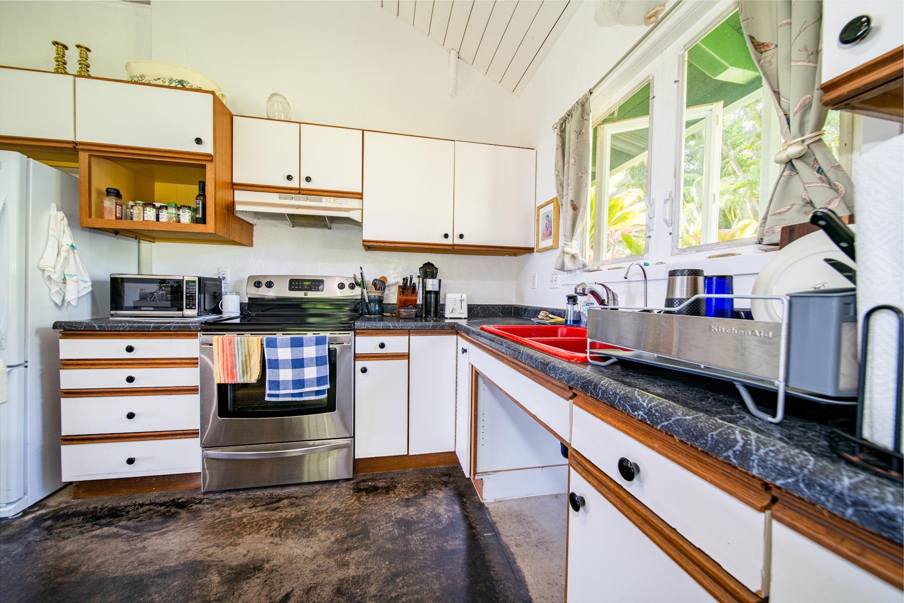 181 Kalo Rd Property Photo 29