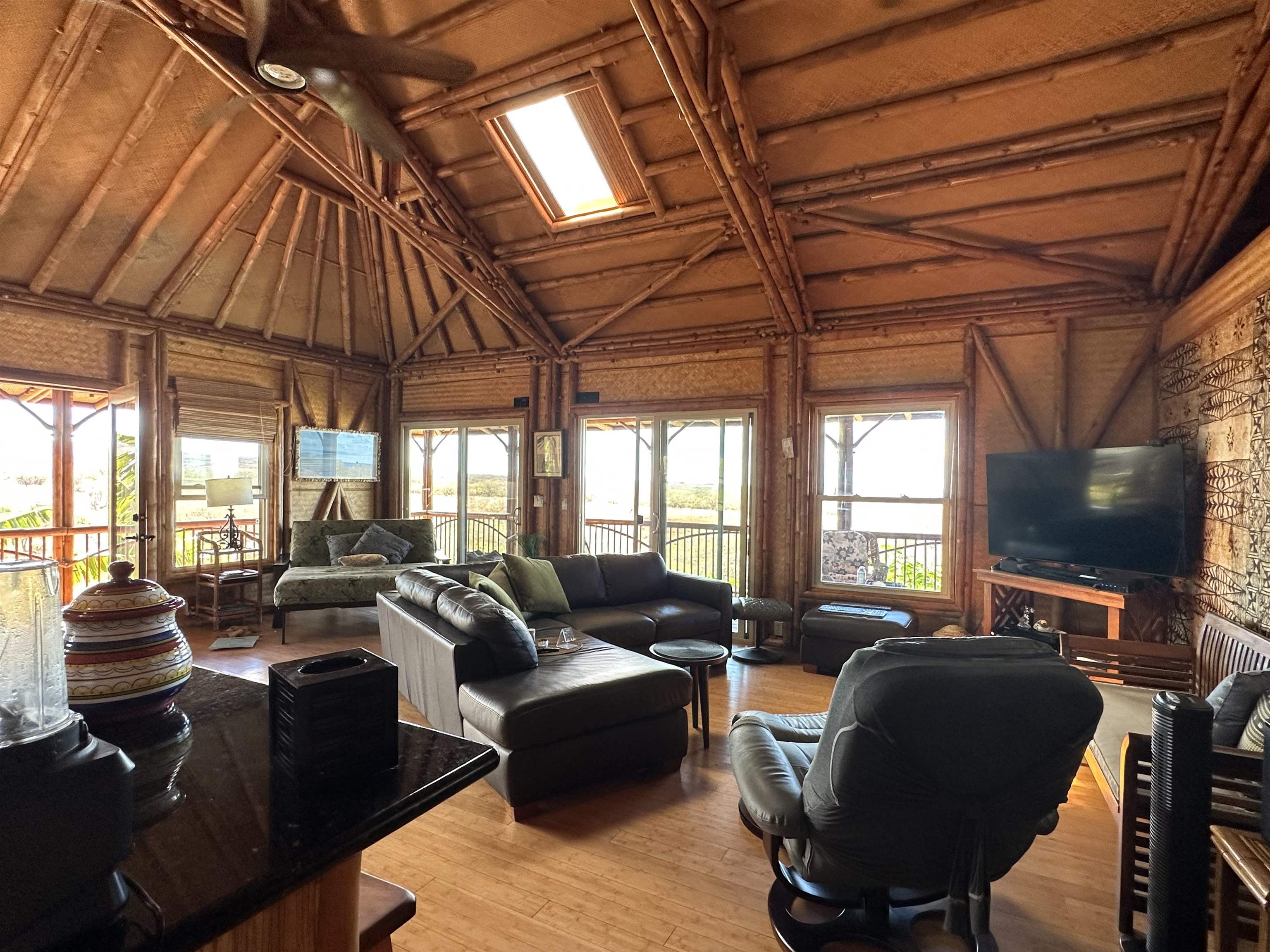 206 Awawa Rd Property Photo 12