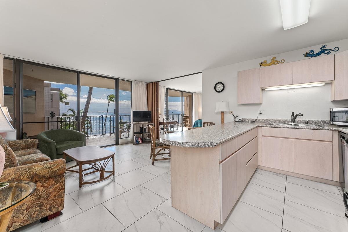 50 Hauoli St Property Photo 2
