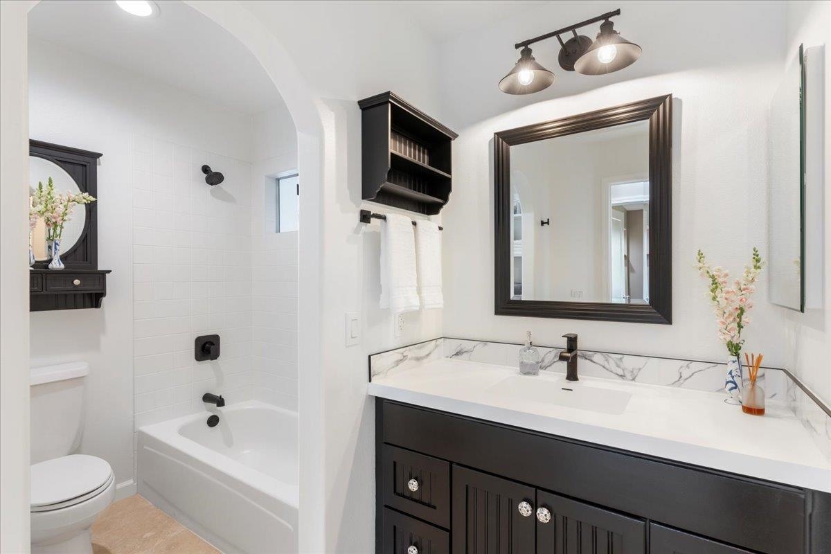4492 Waha Pl Property Photo 17