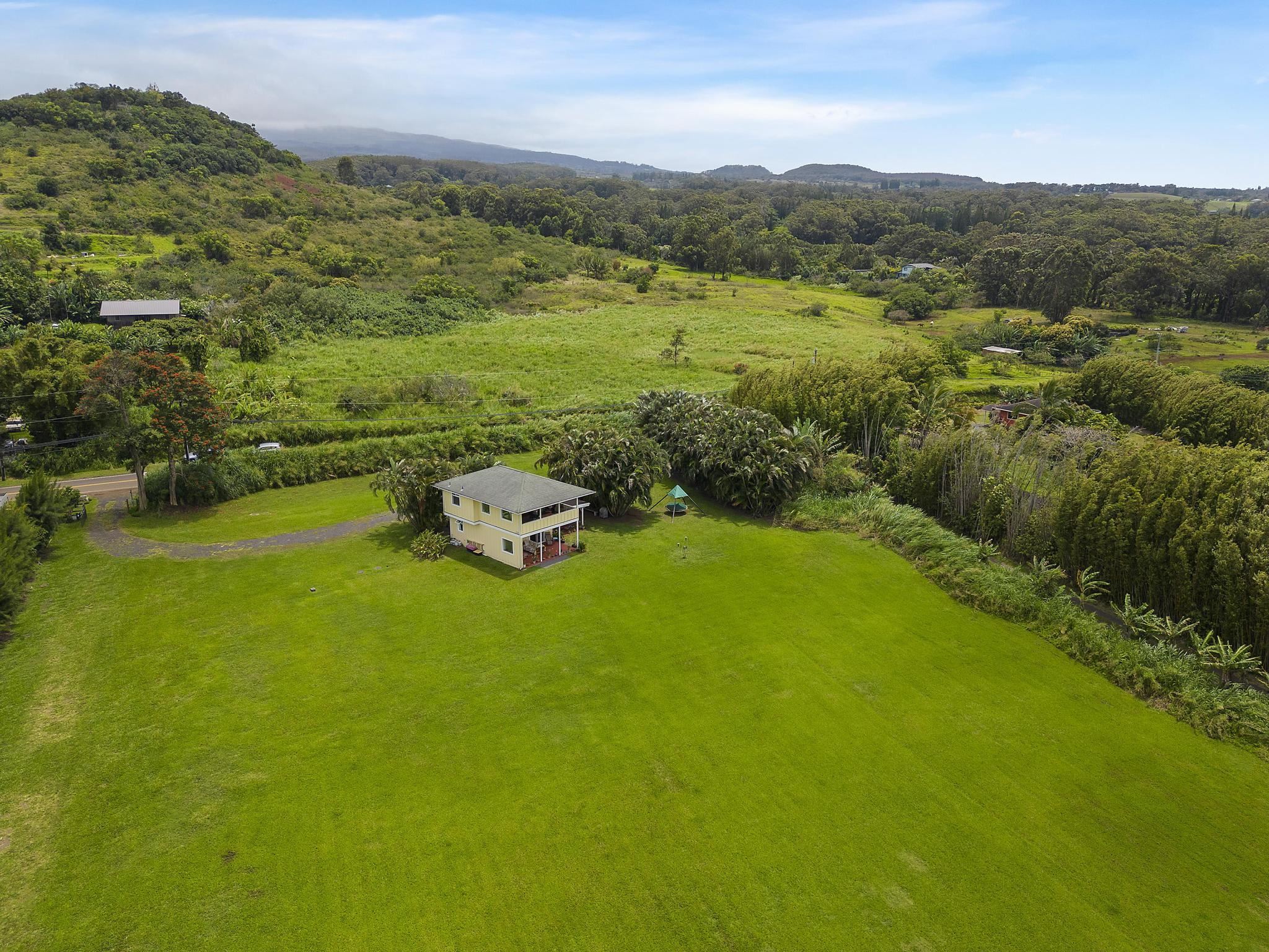 654 Kaupakalua Rd Property Photo 6