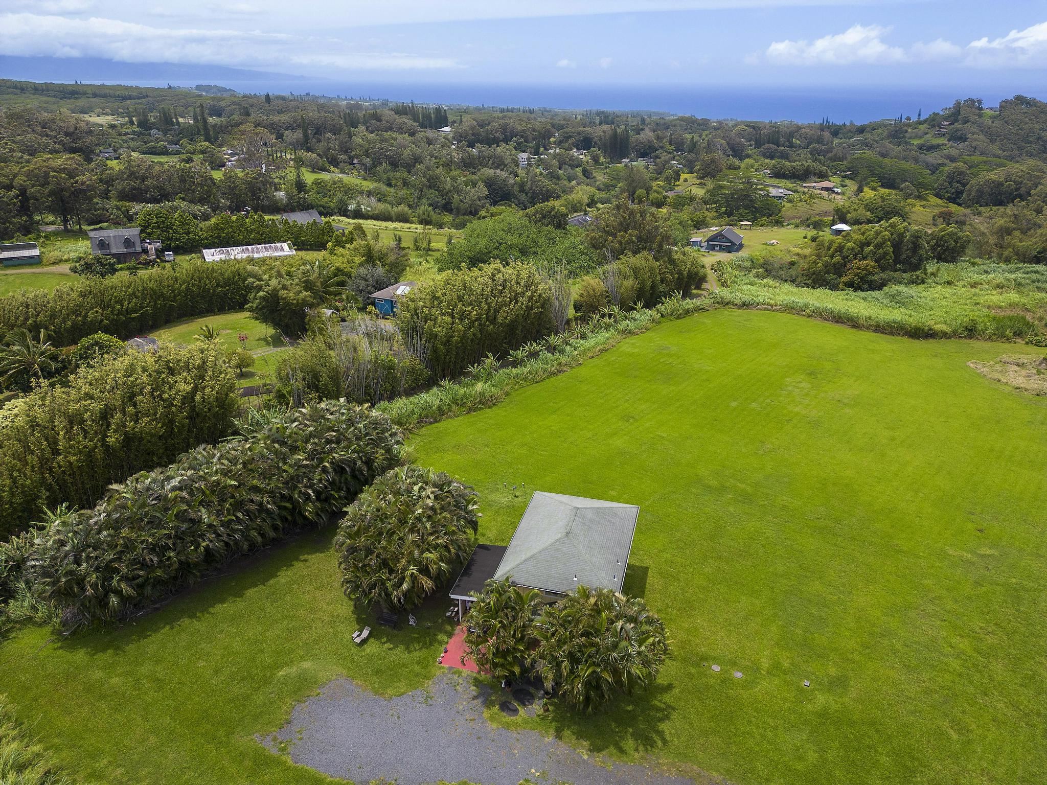 654 Kaupakalua Rd Property Photo 42