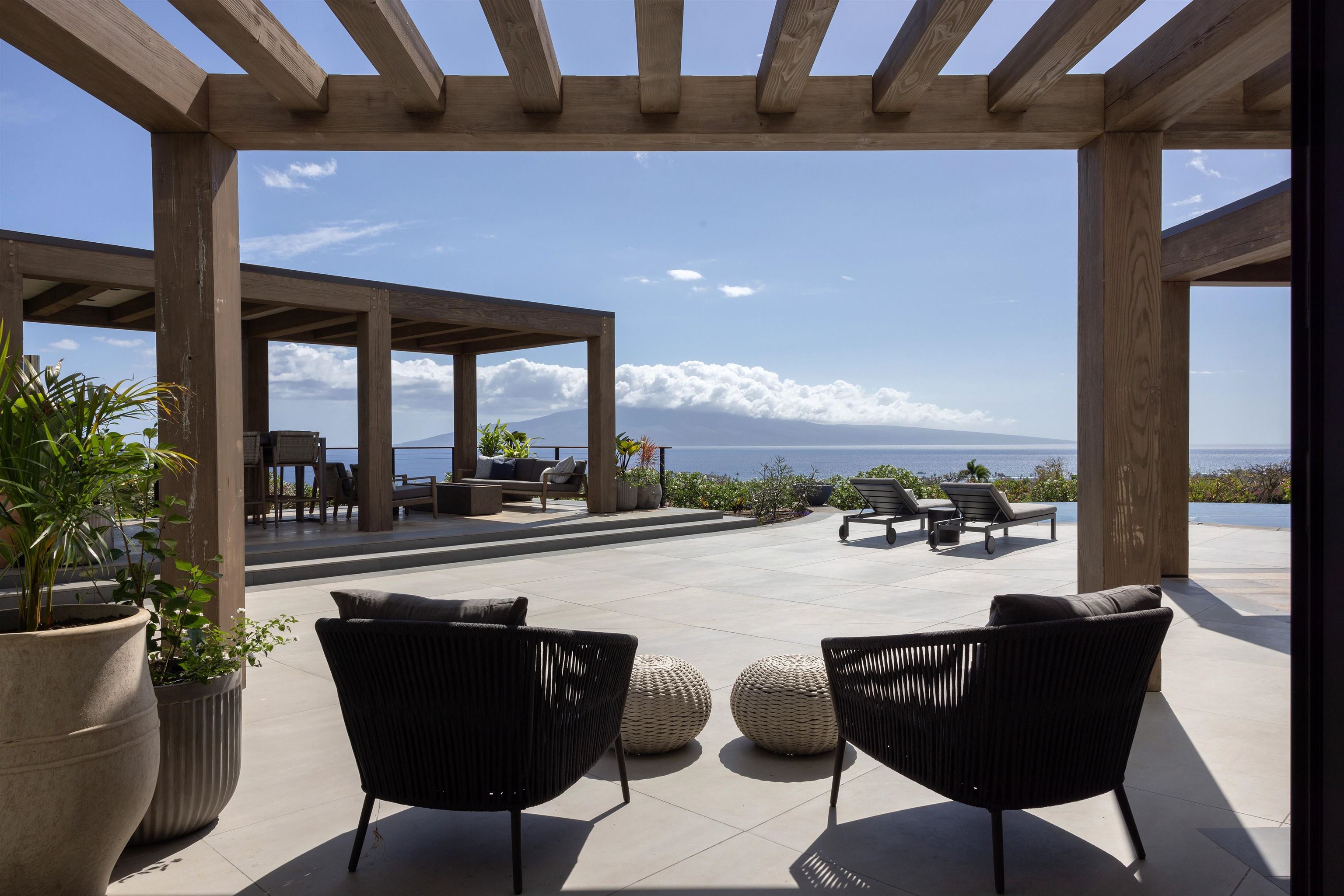 Puunoa Estates Real Estate Listings Main Image
