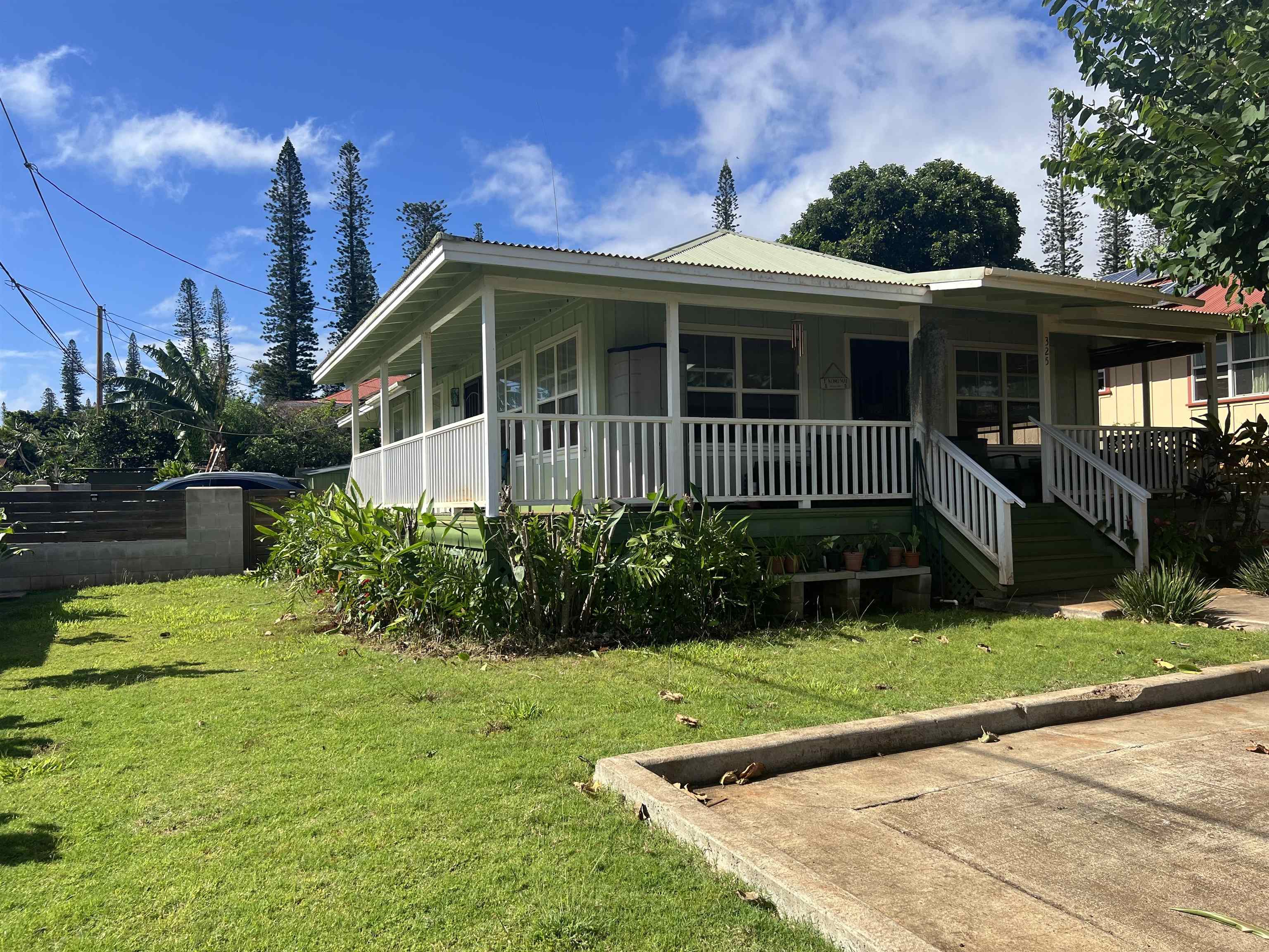 325 Thirteenth St Property Photo 1