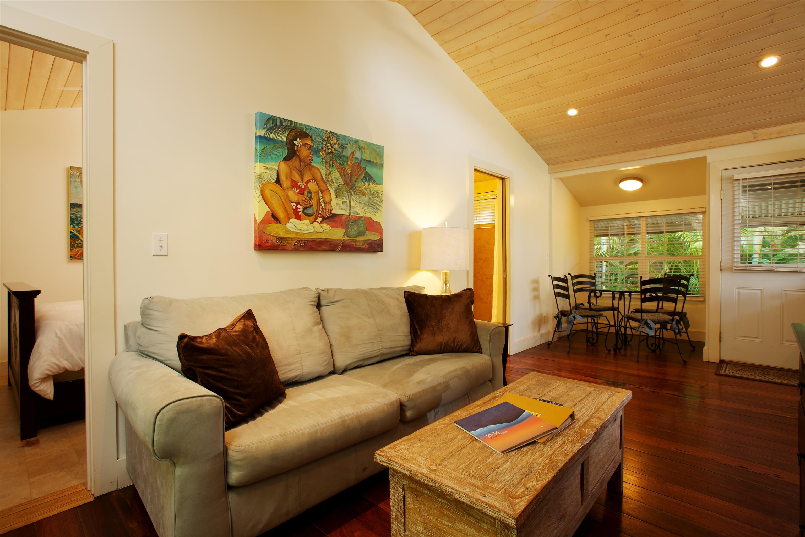 40 Ae Pl Property Photo 3