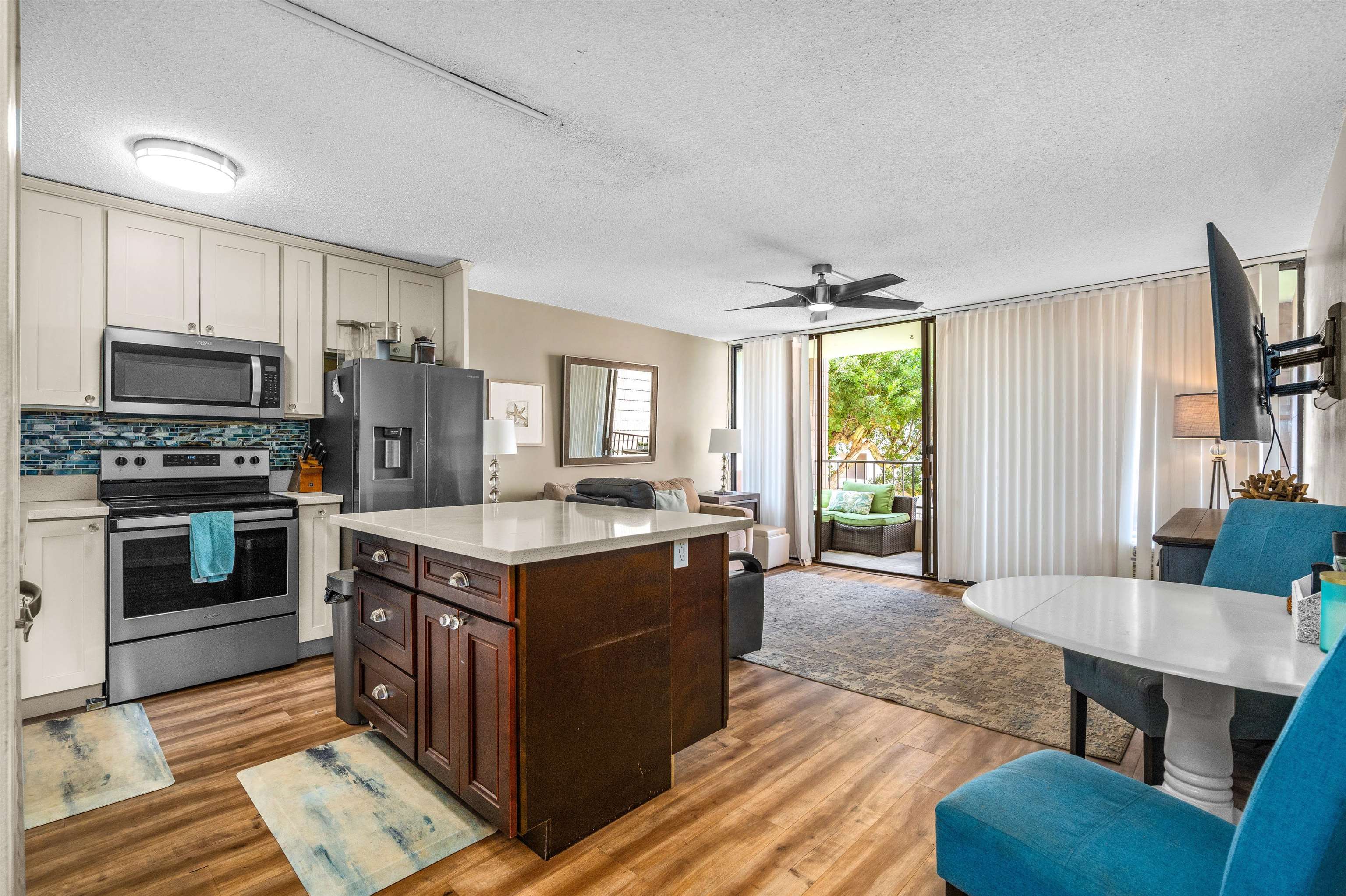 30 Hauoli St Property Photo 9