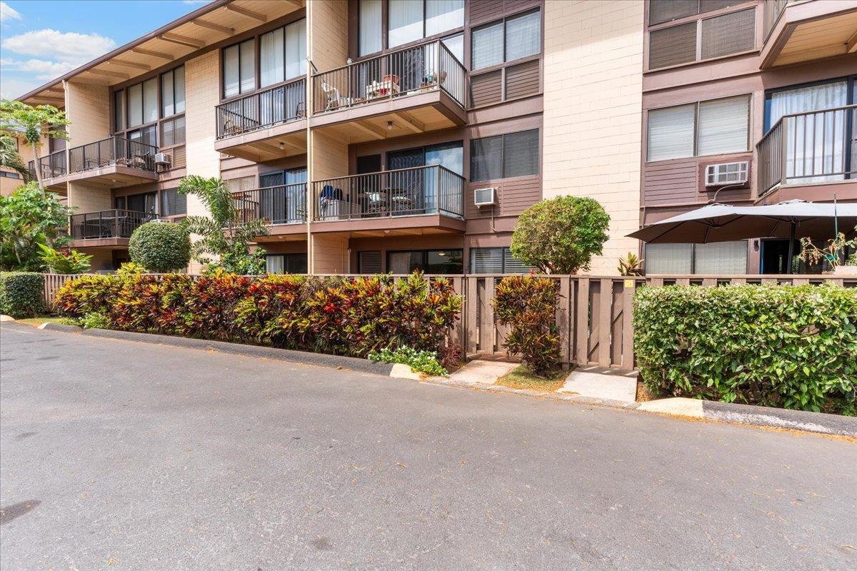 280 Hauoli St Property Photo 41