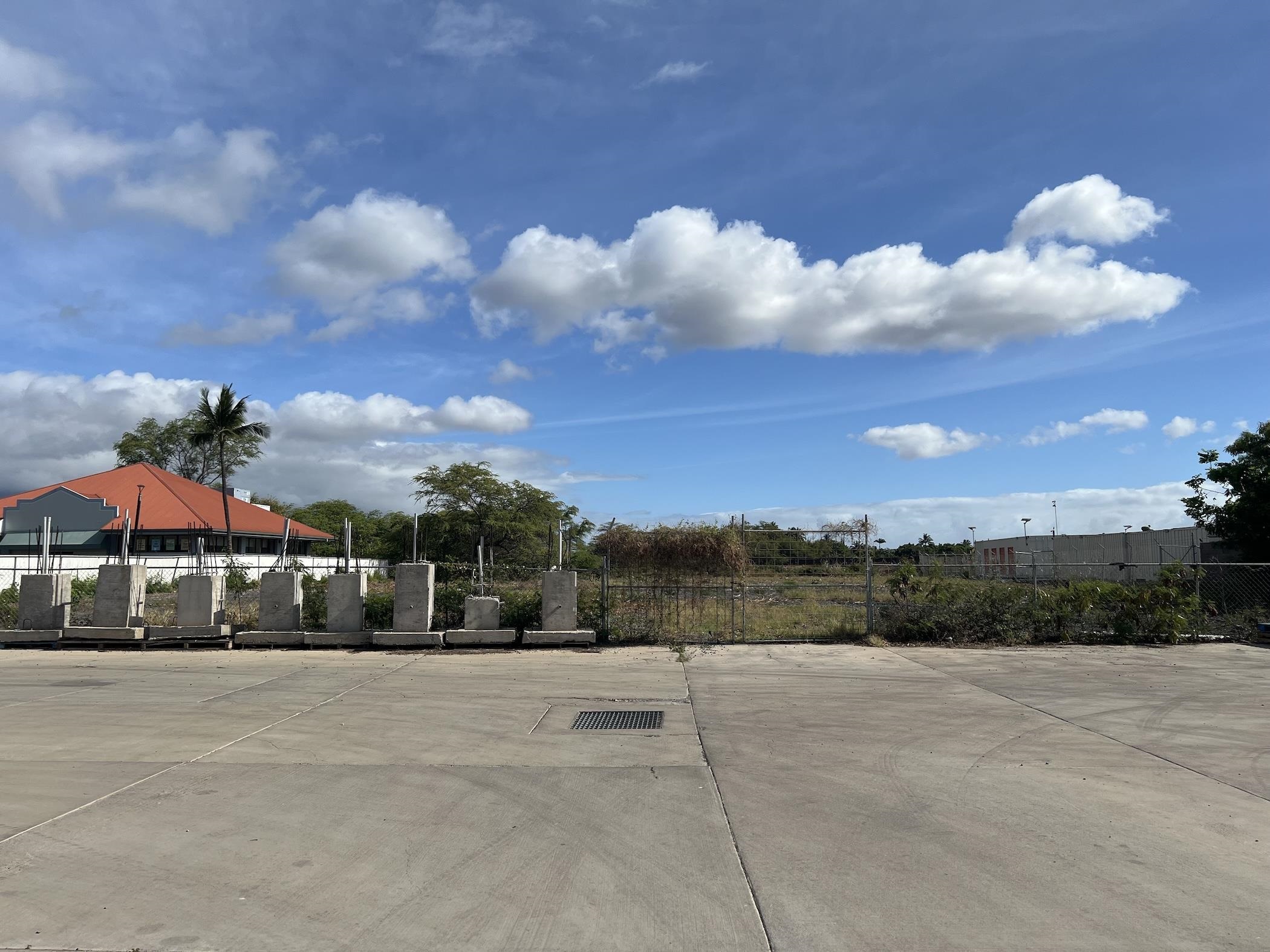 91 E Lipoa St Property Photo 1