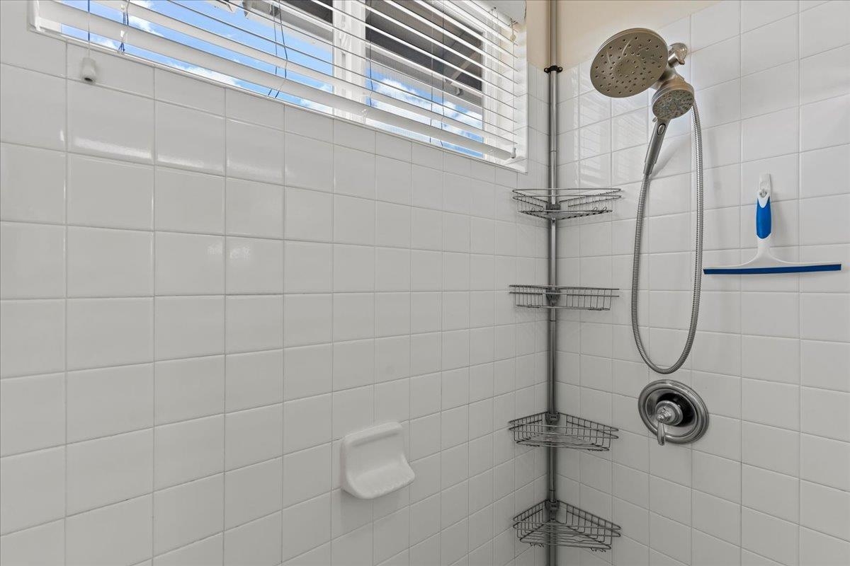 45 E Kuu Aku Ln Property Photo 31