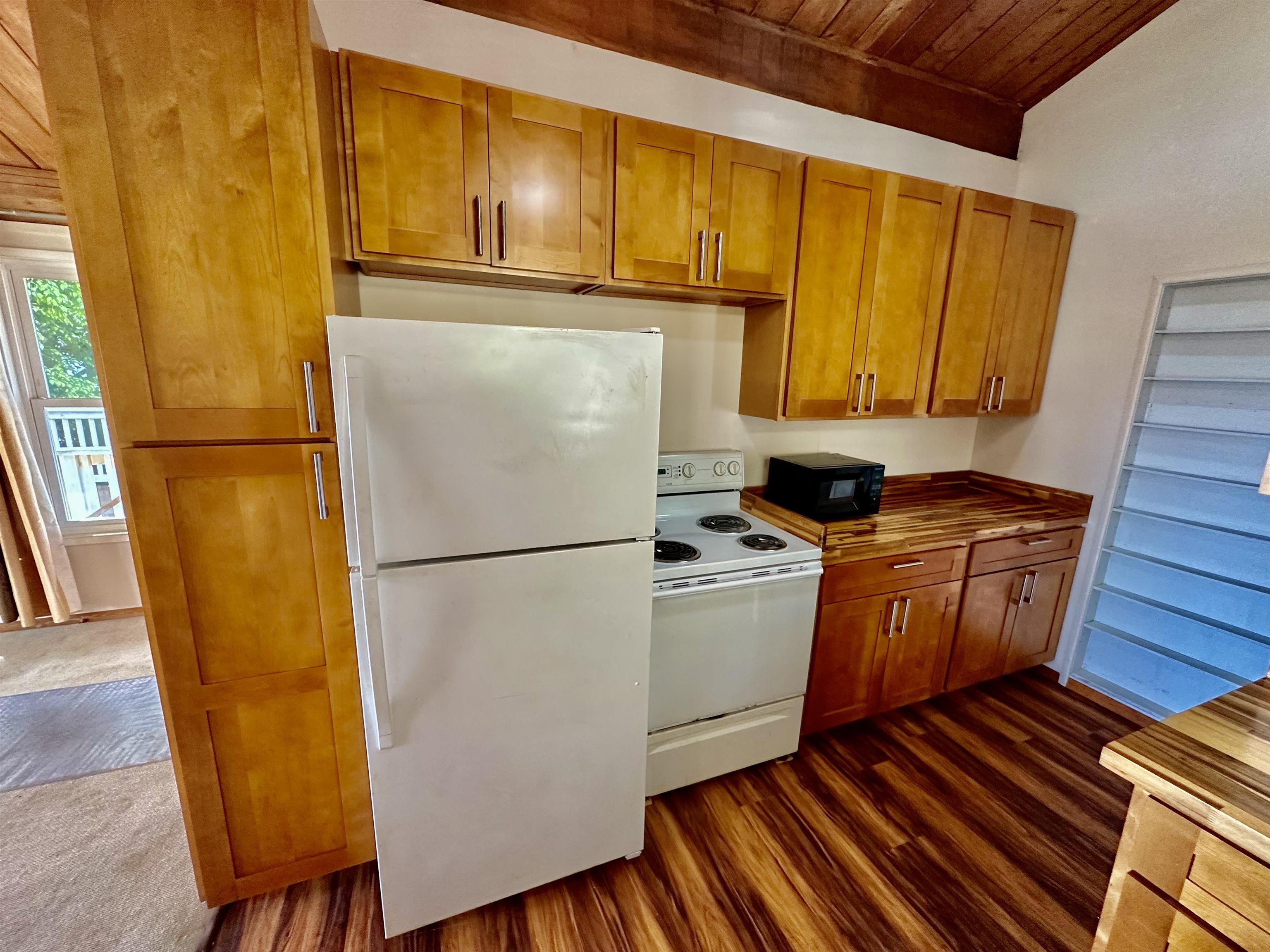 1085 Nauwe St Property Photo 21