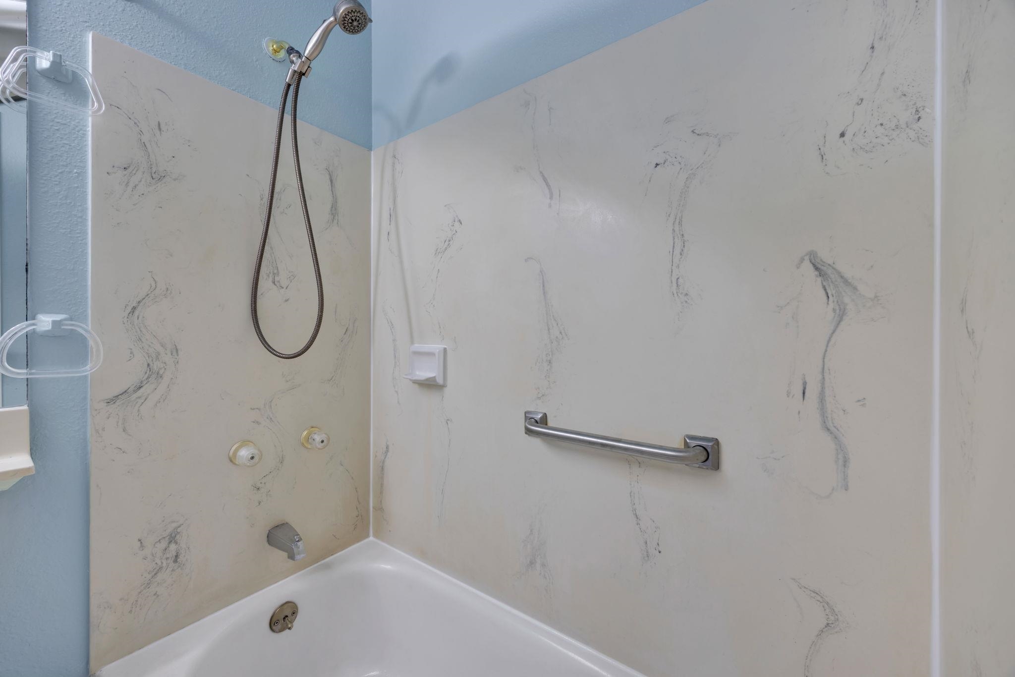 160 Keonekai Rd Property Photo 19