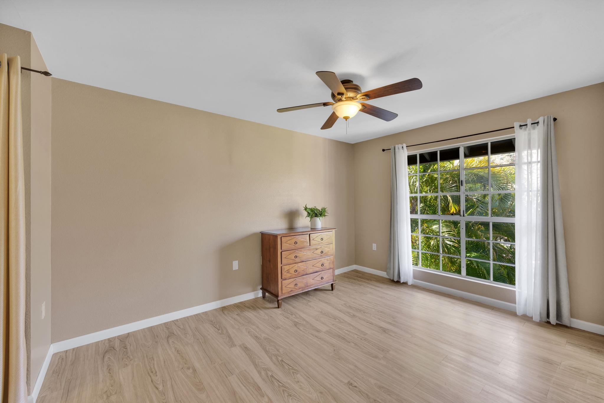 160 Keonekai Rd Property Photo 23