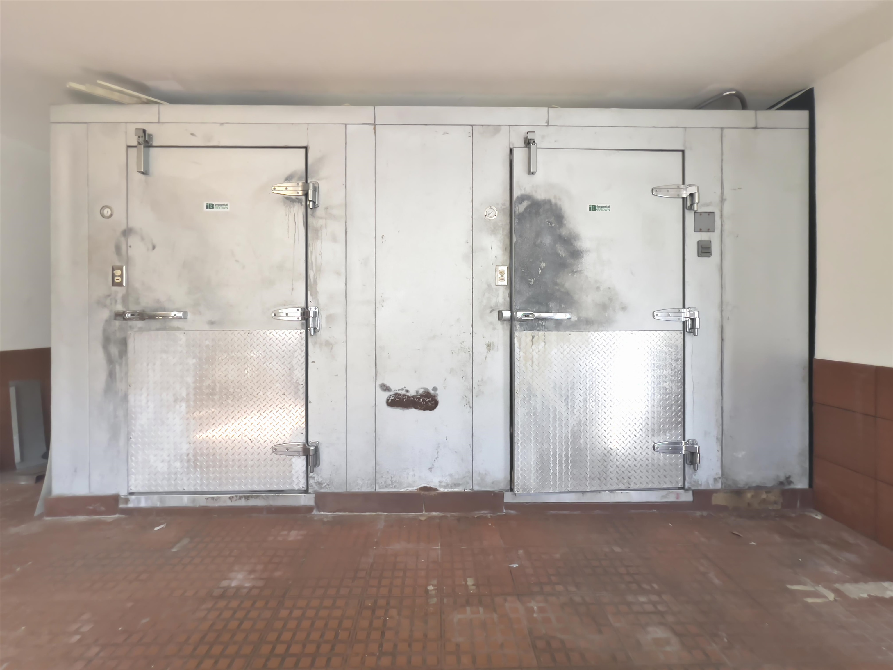 318 N Market St Property Photo 15