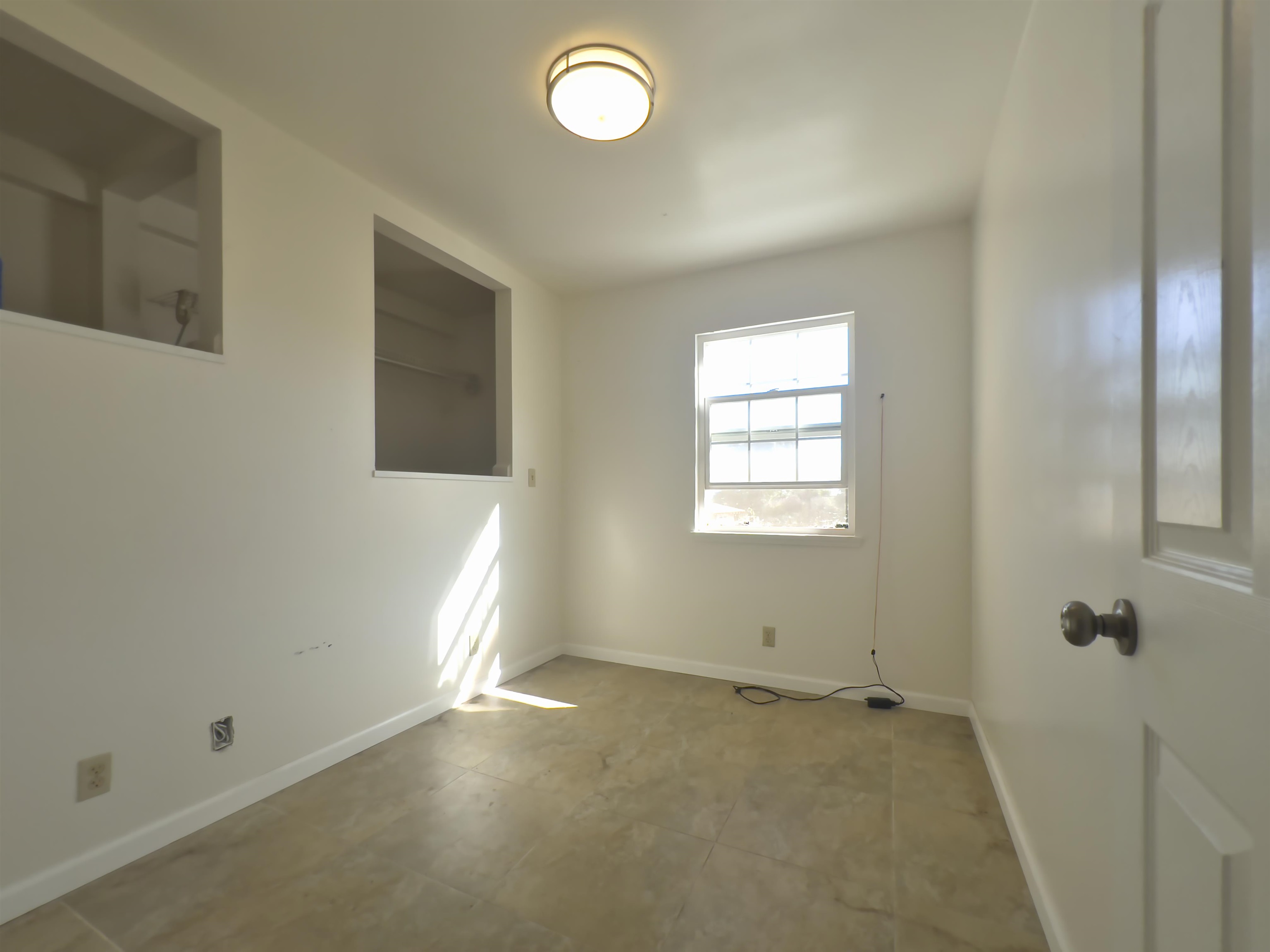 318 N Market St Property Photo 25
